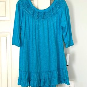 Womens top size medium